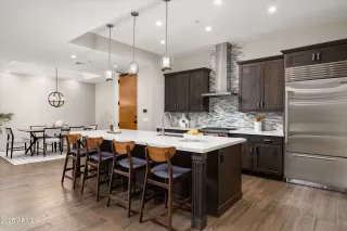 Photo #4: 6909296 Listing 