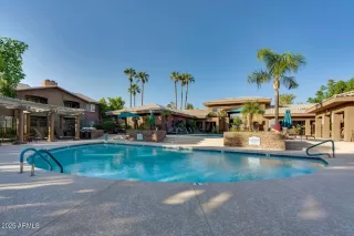 Photo #2: 6909309 Listing 