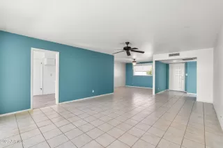 Photo #5: 6909431 Listing