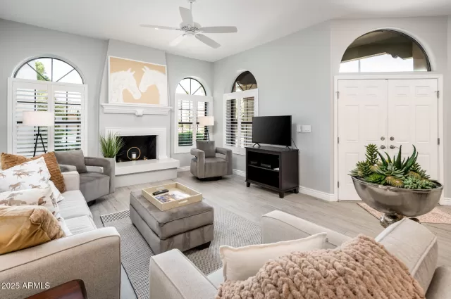 MLS: 6909493 Condo For Sale