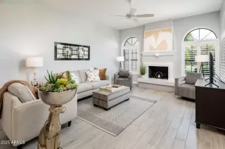 Photo #6: 6909493 Listing 