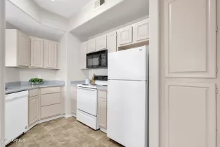 Photo #1: 6909507 Listing