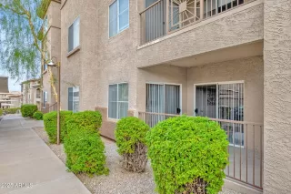 Photo #5: 6909507 Listing