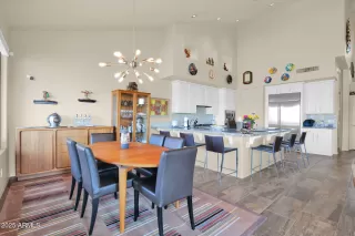 Photo #4: 6909620 Listing