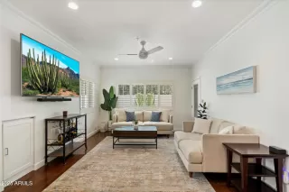 Photo #6: 6909947 Listing 