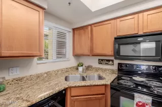 Photo #6: 6910050 Listing 