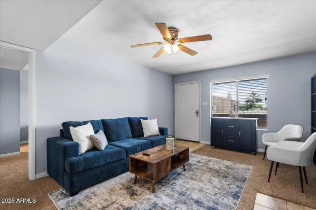 MLS: 6910053 Condo For Sale