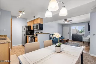 Photo #4: 6910053 Listing