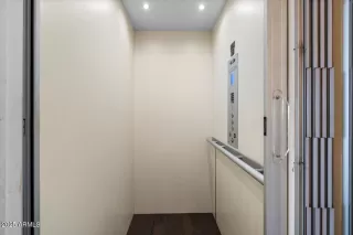 Photo #5: 6910122 Listing 