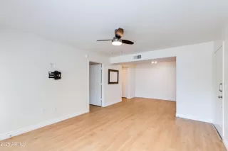 Photo #3: 6910181 Listing 