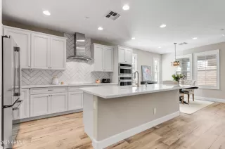 Photo #4: 6910262 Listing 