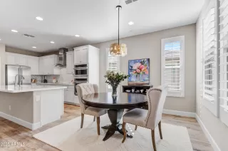 Photo #6: 6910262 Listing 