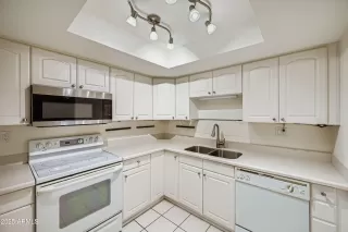 Photo #3: 6910263 Listing