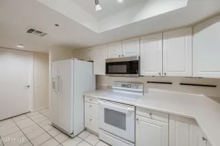 Photo #4: 6910263 Listing