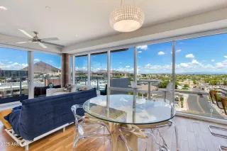 Photo #2: 6910325 Listing