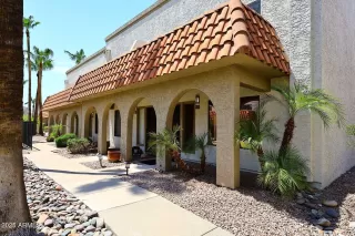 Photo #2: 6910496 Listing