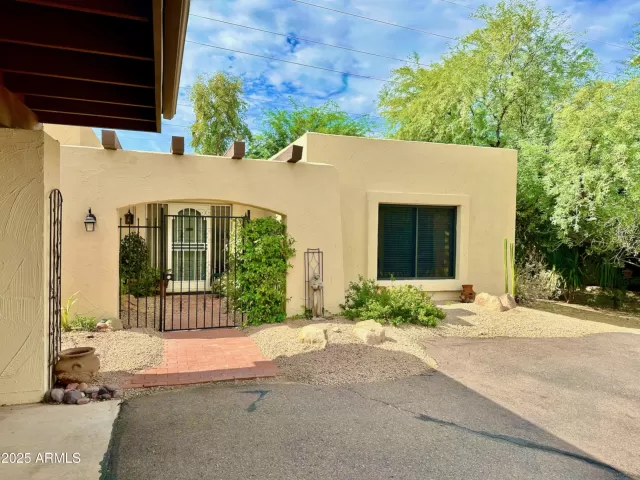 MLS: 6910607 Condo For Sale