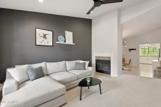 Photo #5: 6910656 Listing