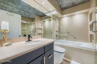 Photo #2: 6910697 Listing 