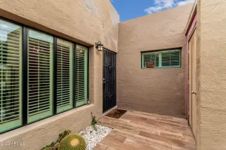 Photo #3: 6910704 Listing