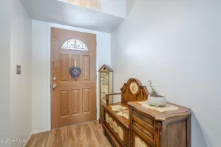 Photo #5: 6910761 Listing 