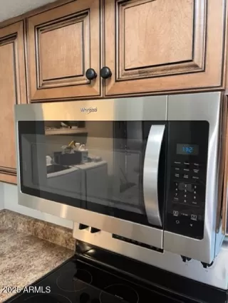 Photo #3: 6911005 Listing