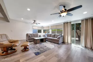 Photo #3: 6911453 Listing