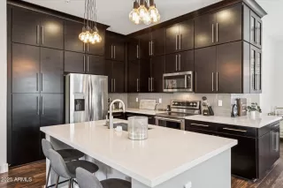 Photo #2: 6911489 Listing