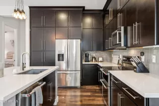 Photo #4: 6911489 Listing