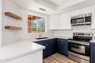 Photo #3: 6911565 Listing 