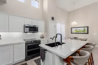 Photo #6: 6911574 Listing 