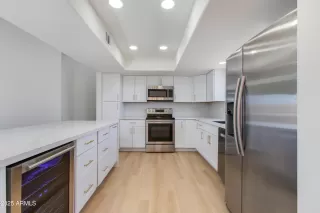 Photo #5: 6911588 Listing 