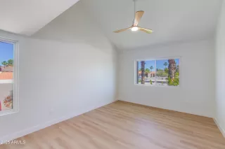 Photo #6: 6911588 Listing 