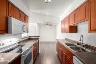 Photo #3: 6911621 Listing