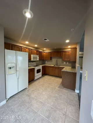 Photo #2: 6911794 Listing 
