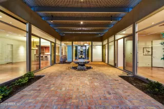 Photo #6: 6911804 Listing