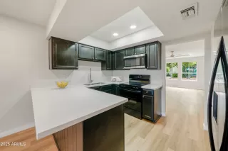 Photo #2: 6911809 Listing 