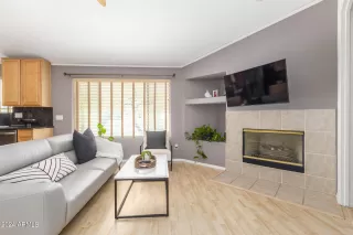Photo #2: 6911891 Listing