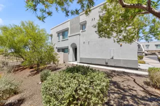 Photo #4: 6911960 Listing