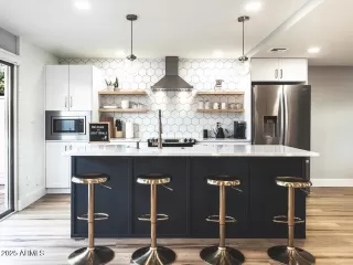 Photo #1: 6912008 Listing 