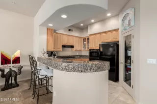 Photo #2: 6912016 Listing