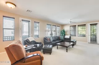 Photo #4: 6912073 Listing