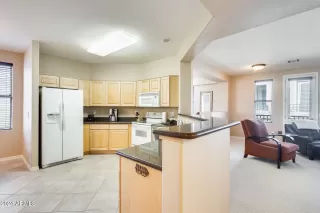 Photo #5: 6912073 Listing