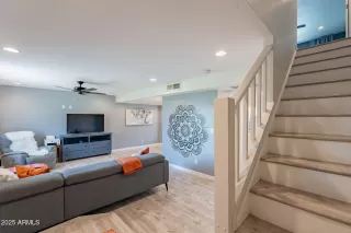 Photo #3: 6912339 Listing