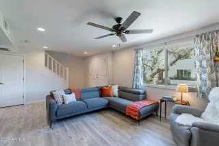 Photo #6: 6912339 Listing