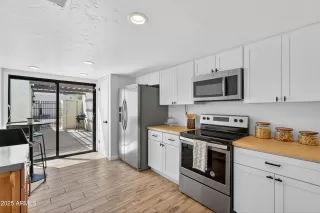 Photo #6: 6912472 Listing 