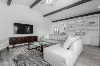 Photo #5: 6912521 Listing 