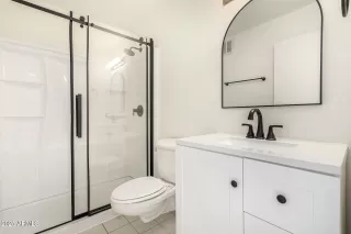 Photo #2: 6912577 Listing