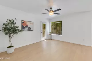 Photo #5: 6912602 Listing