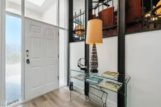 Photo #3: 6912781 Listing